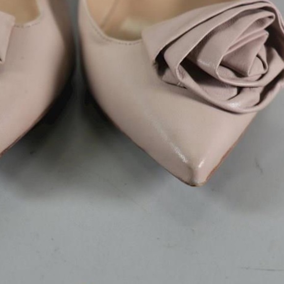 AUTHENTIC Valentino Garavani pink nude pointed toe heels and free neckla… - Picture 3 of 12